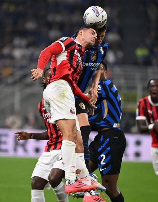 AC Milan Sports-浓眉强势横扫国米晋级半决赛，状态火热！！